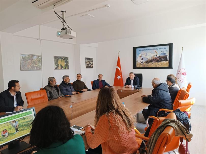 YENİ PESTİSİT DENETİM UYGULAMASI KAPSAMINDA BİLGİLENDİRME TOPLANTISI DÜZENLENDİ