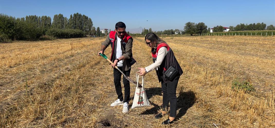 YAYCI KÖYÜ'NDE ARAZİ ETÜT VE ANALİZ ÇALIŞMALARI GERÇEKLEŞTİRİLDİ